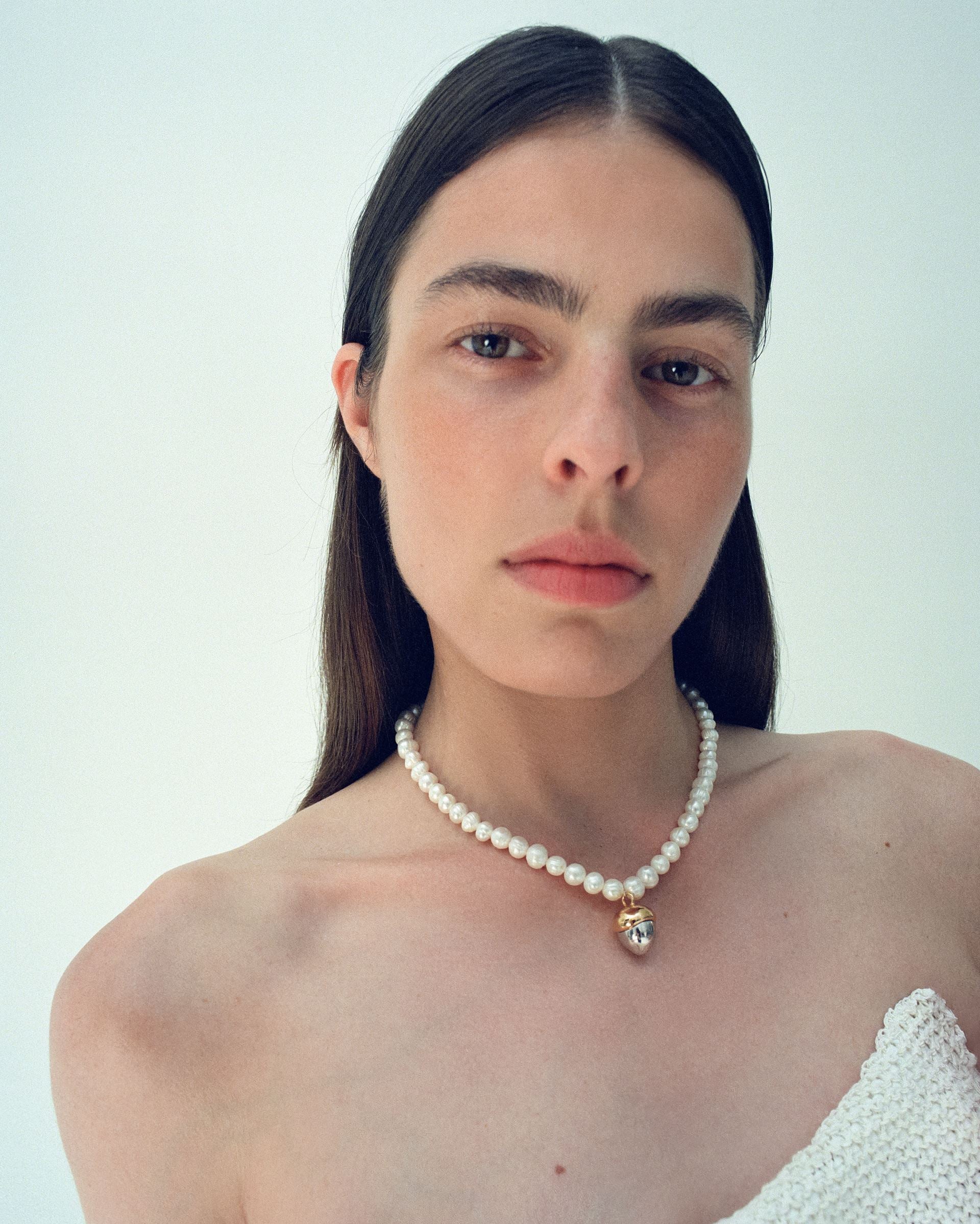 Cerceii de argint Dowry