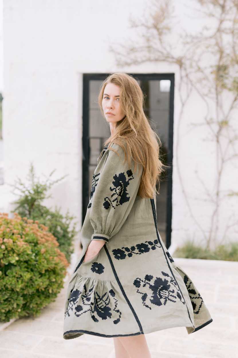 Elegant Linen Midi Dress with Embroidery on Sleeves – Clarisse