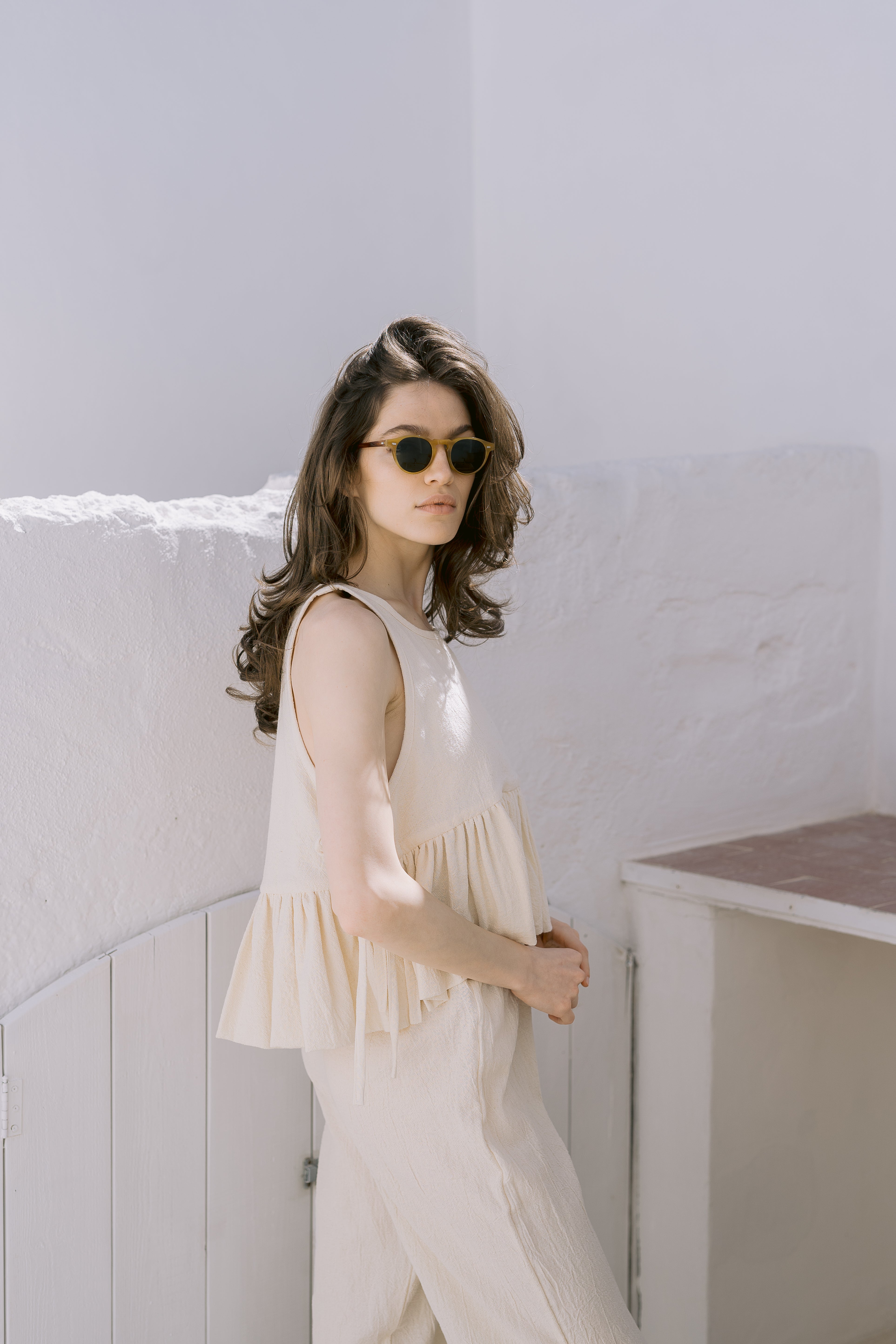 Poena Top din bumbac natural cu laterale adjustabile