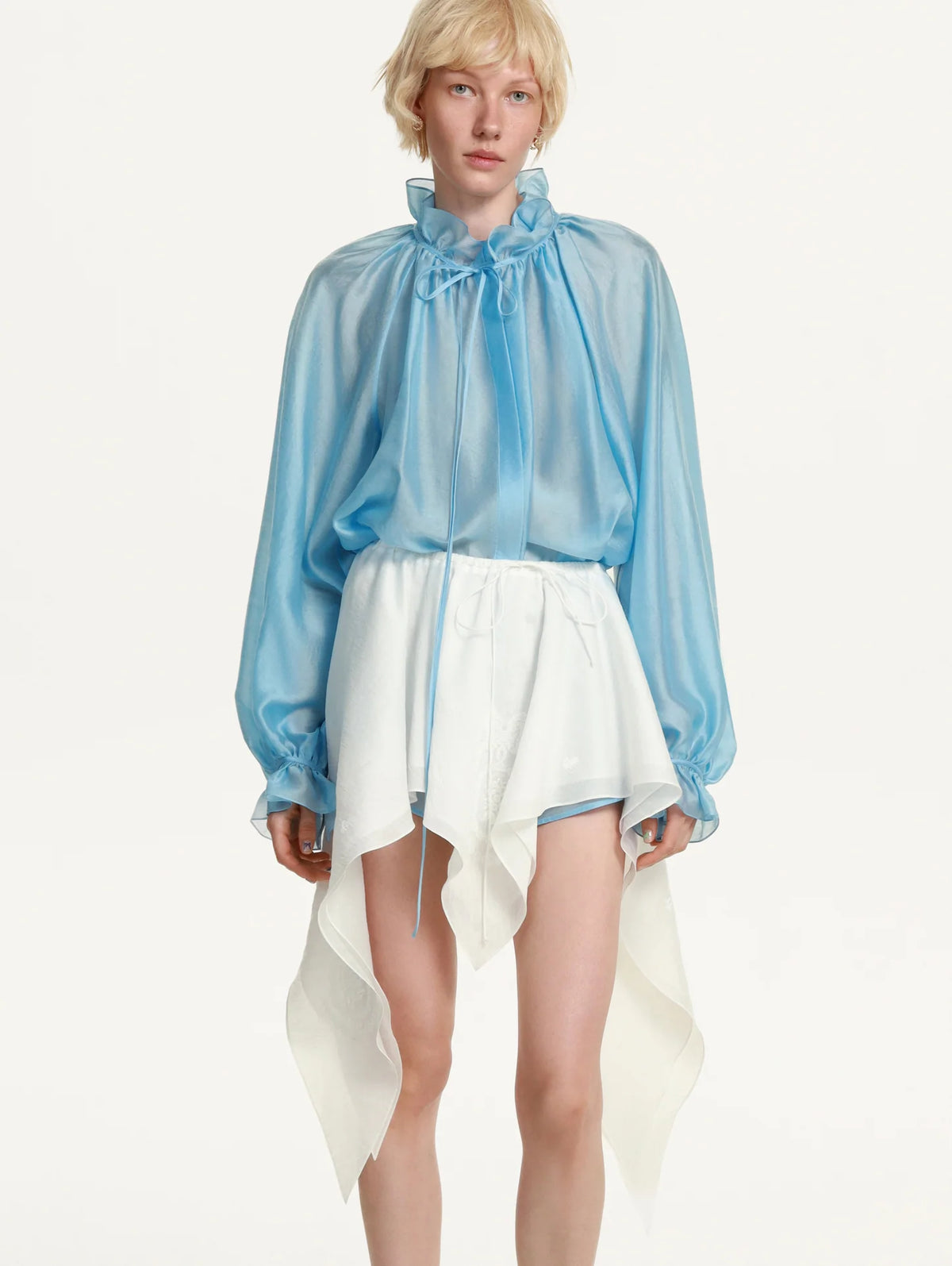 Short Asymetric Embroidered White Skirt - Kharytia