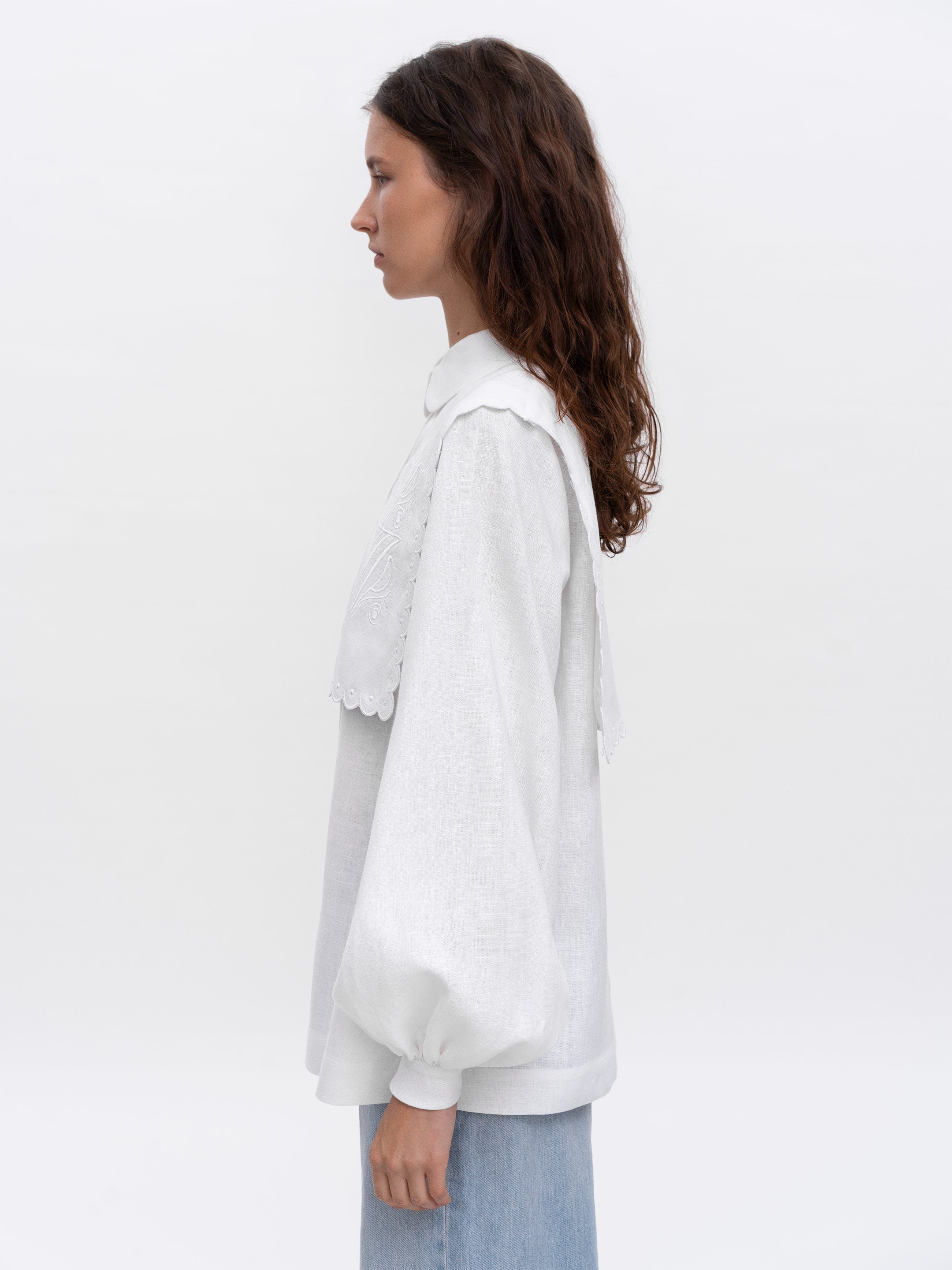 Embroidered White Linen Blouse - Plyn
