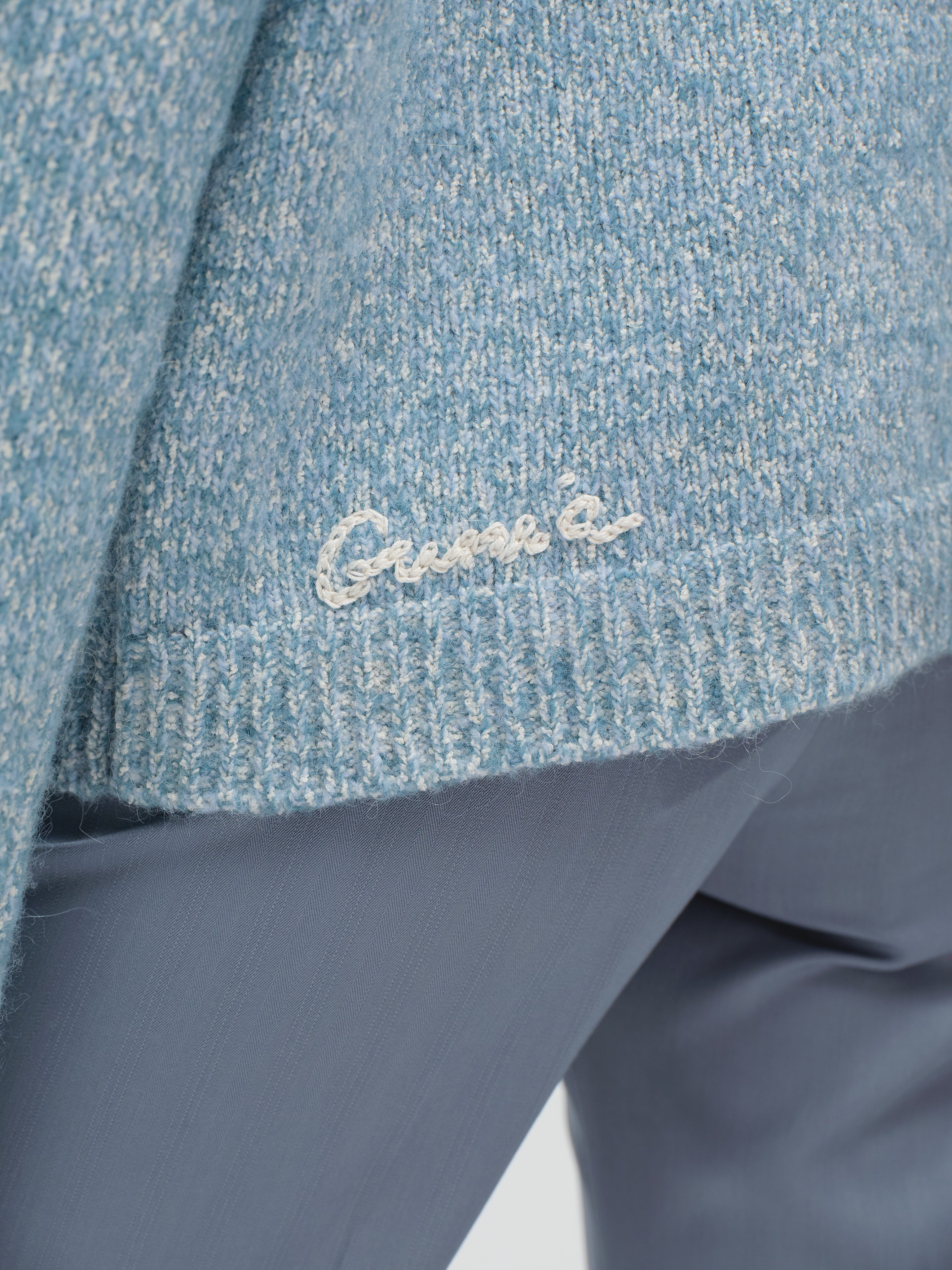 Hooded Mélange Sweater in Blue