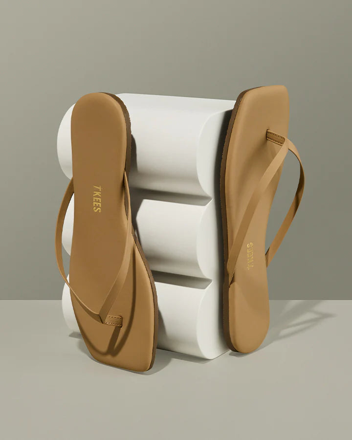 Slapi Tkees LILY Square din piele naturală braziliană nuanța Negru