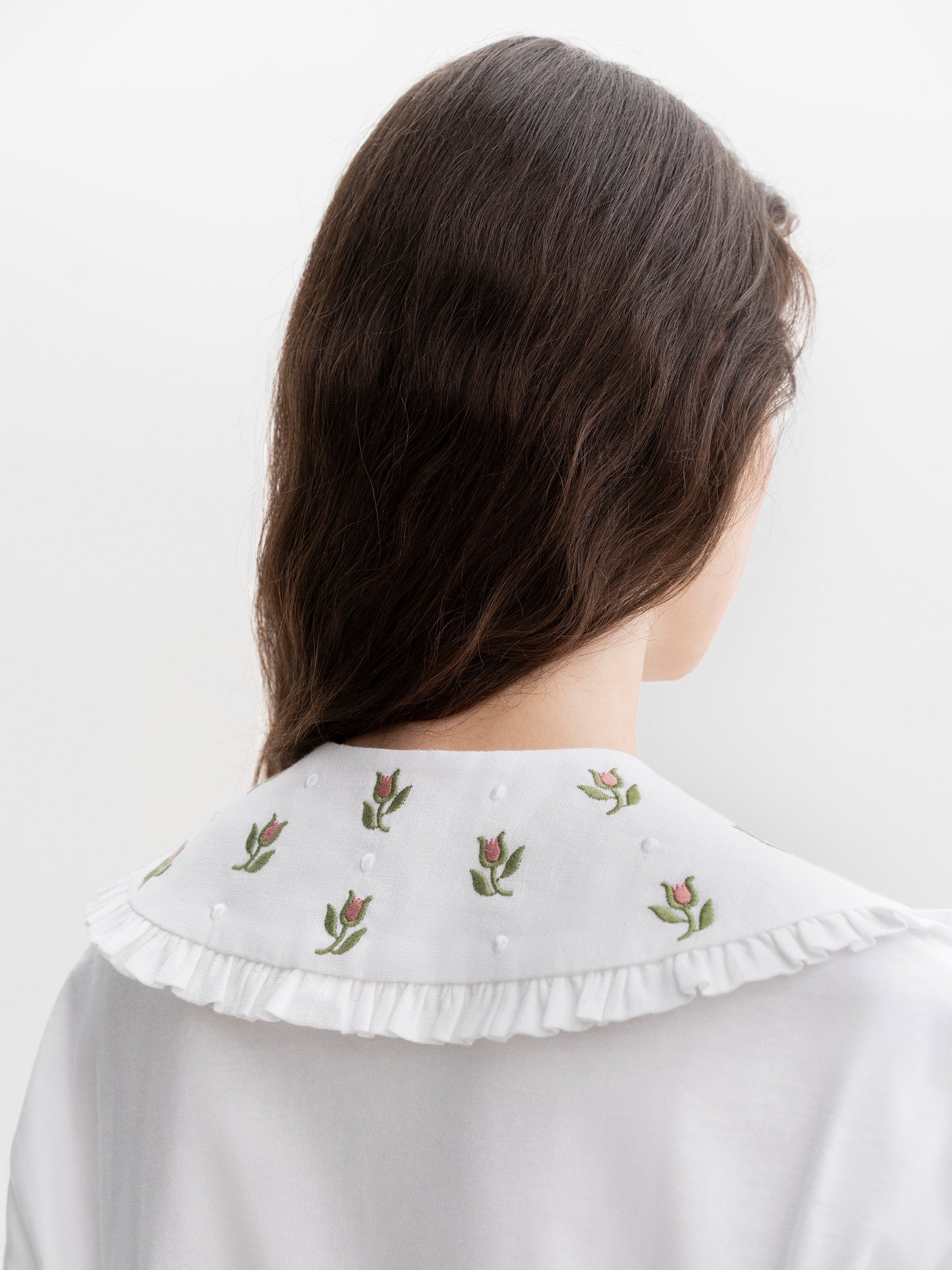 Embroidered White Linen Midi Dress with Floral Motifs – Pelageya