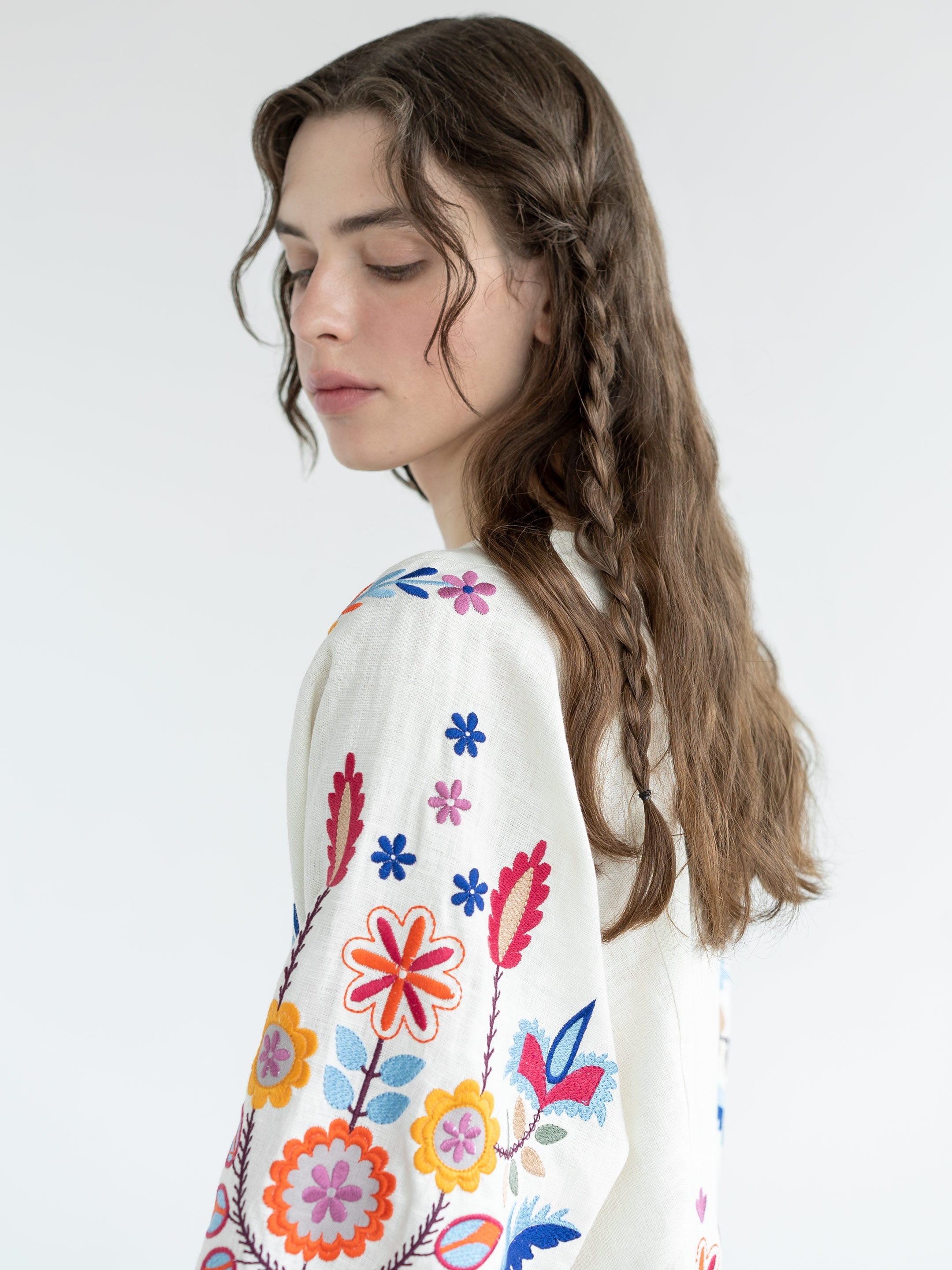 Why Choose an Embroidered Dress?