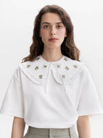 Load image into Gallery viewer, White collar with floral ornament Pelageya
