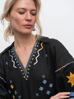 Load image into Gallery viewer, Linen dress with embroidery and applique Zori
