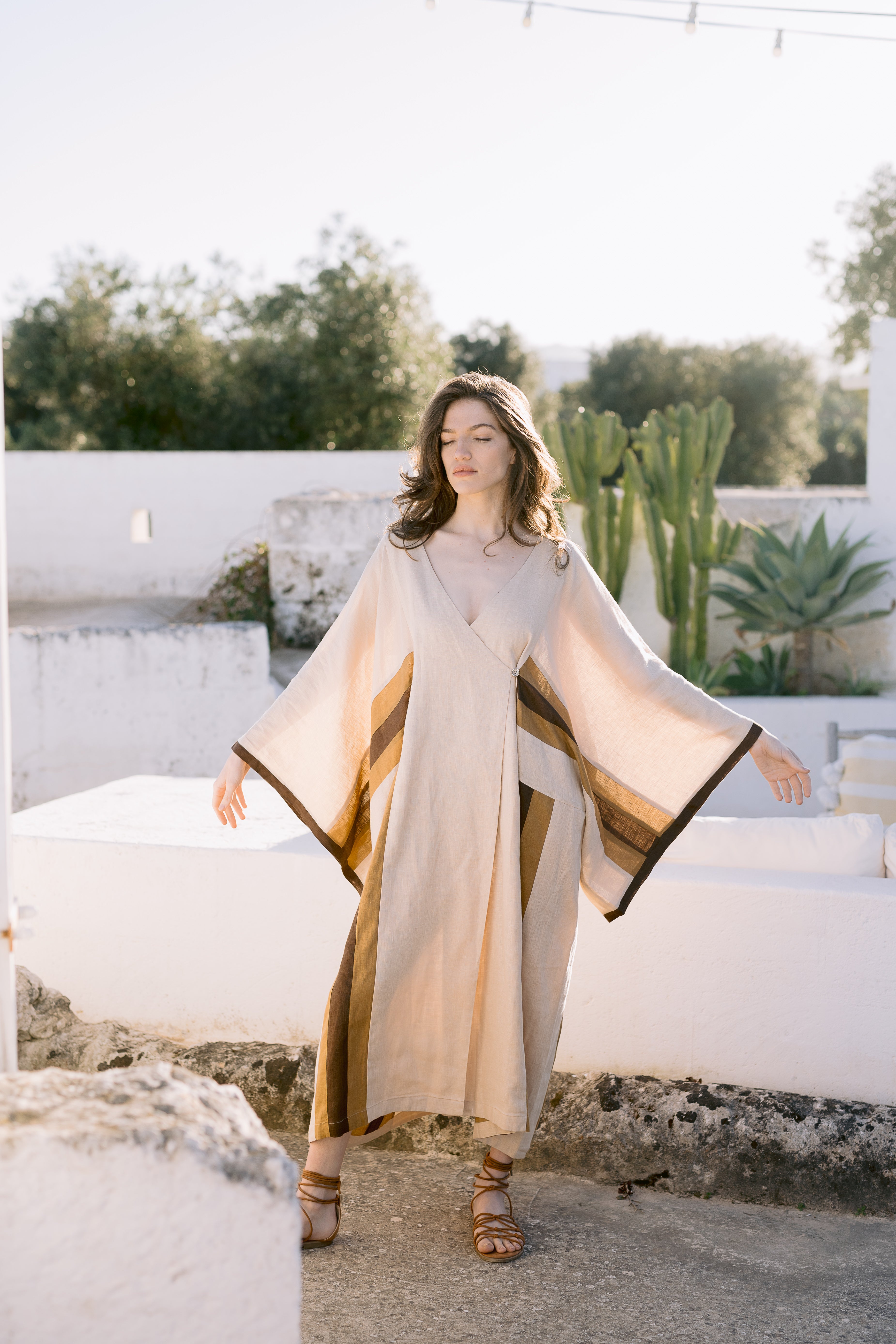 Embroidered Maxi Linen Kimono brown stripes – Tamara