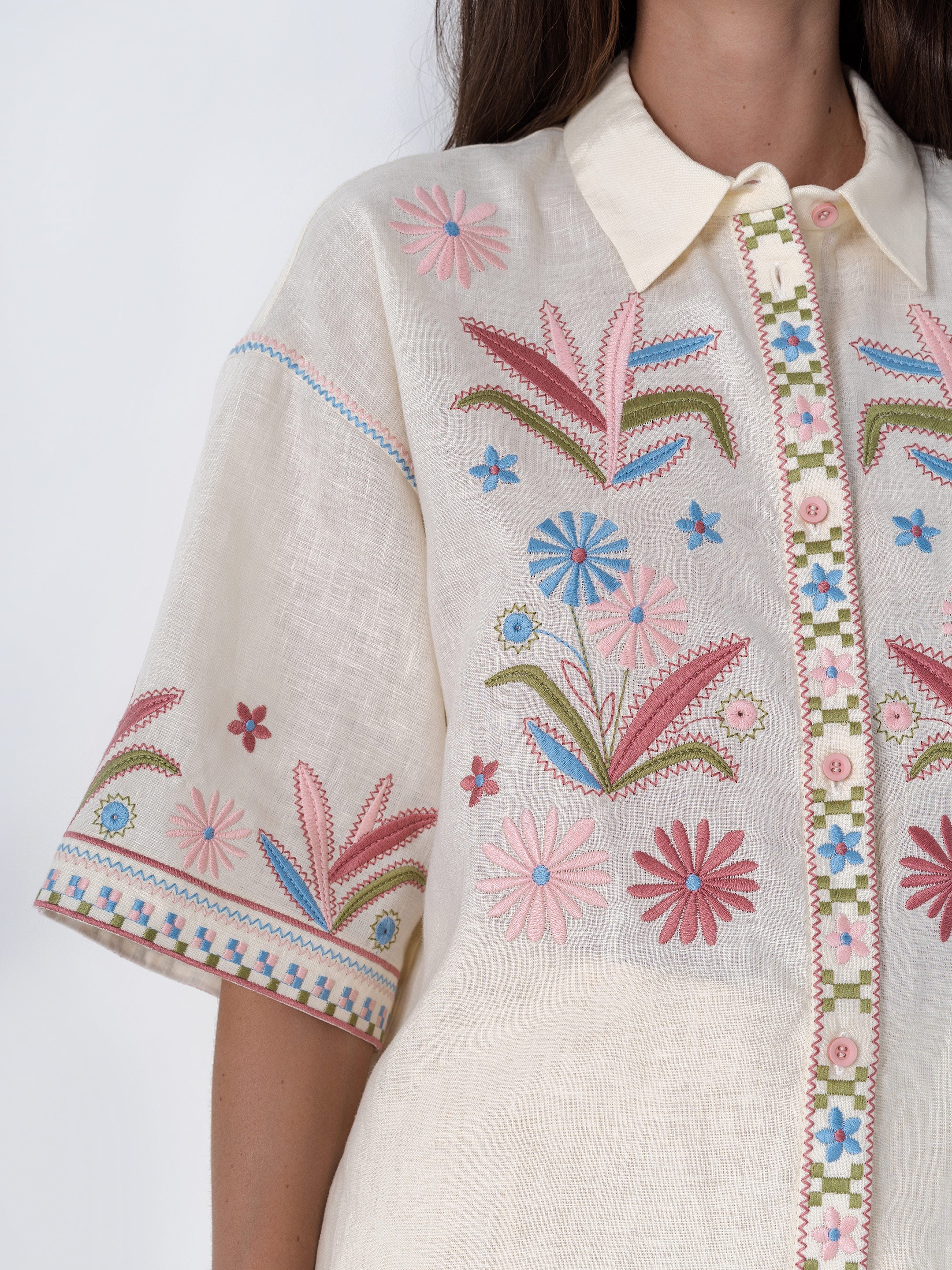 Cămașă bej din in cu broderie florală – Veselka