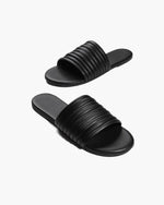 Load image into Gallery viewer, Tkees Caro flip-flops from brazilian leather in Black
