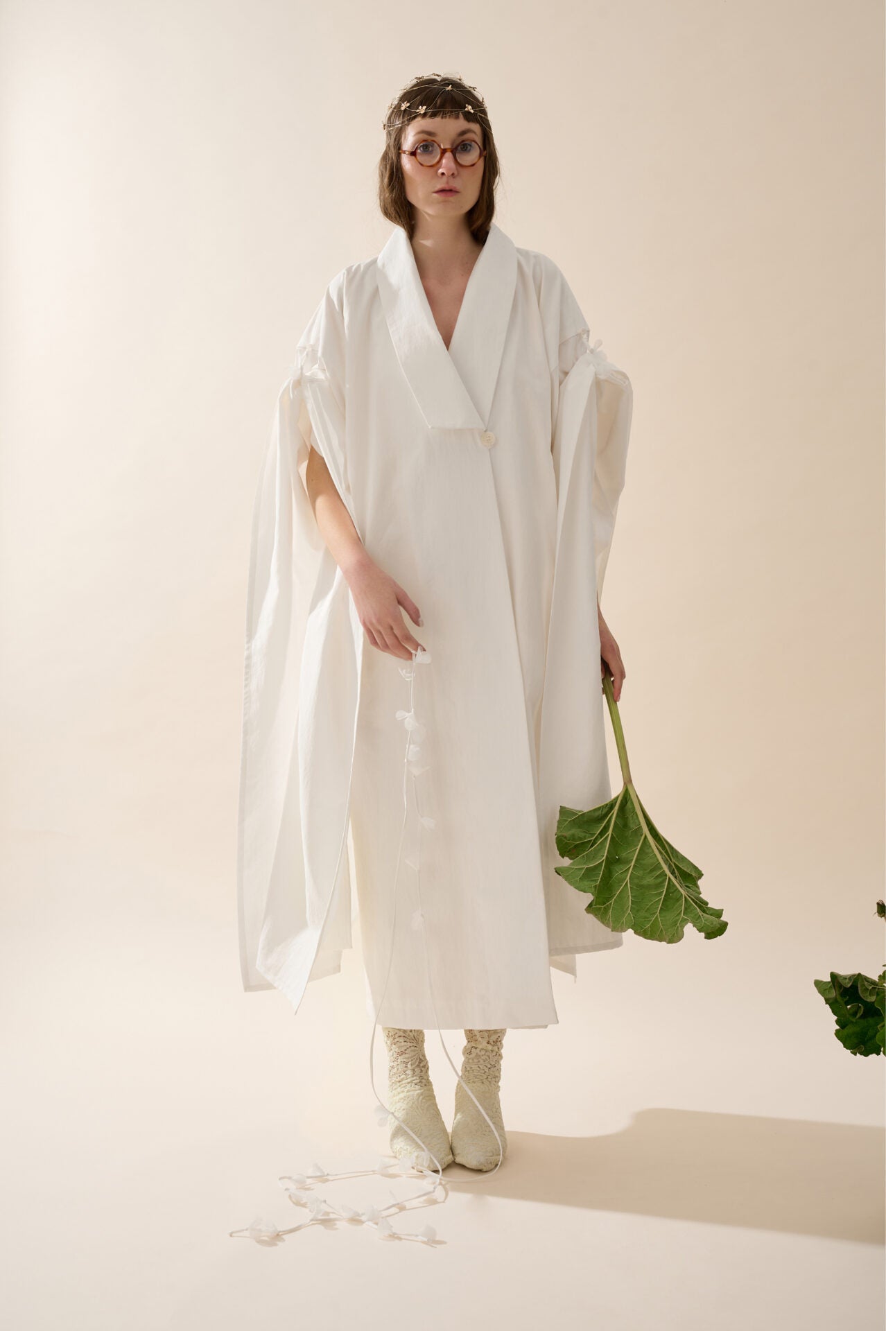 Trench Alb Tip Kimono cu Mâneci Ajustabile