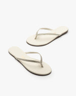 Load image into Gallery viewer, Tkees Lily Infinity Sparkling flip-flops from brazilian leather in Cream
