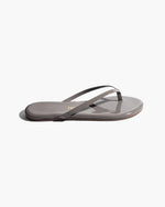 Load image into Gallery viewer, Flip-flop LILY Glosses - Sweet Smoke
