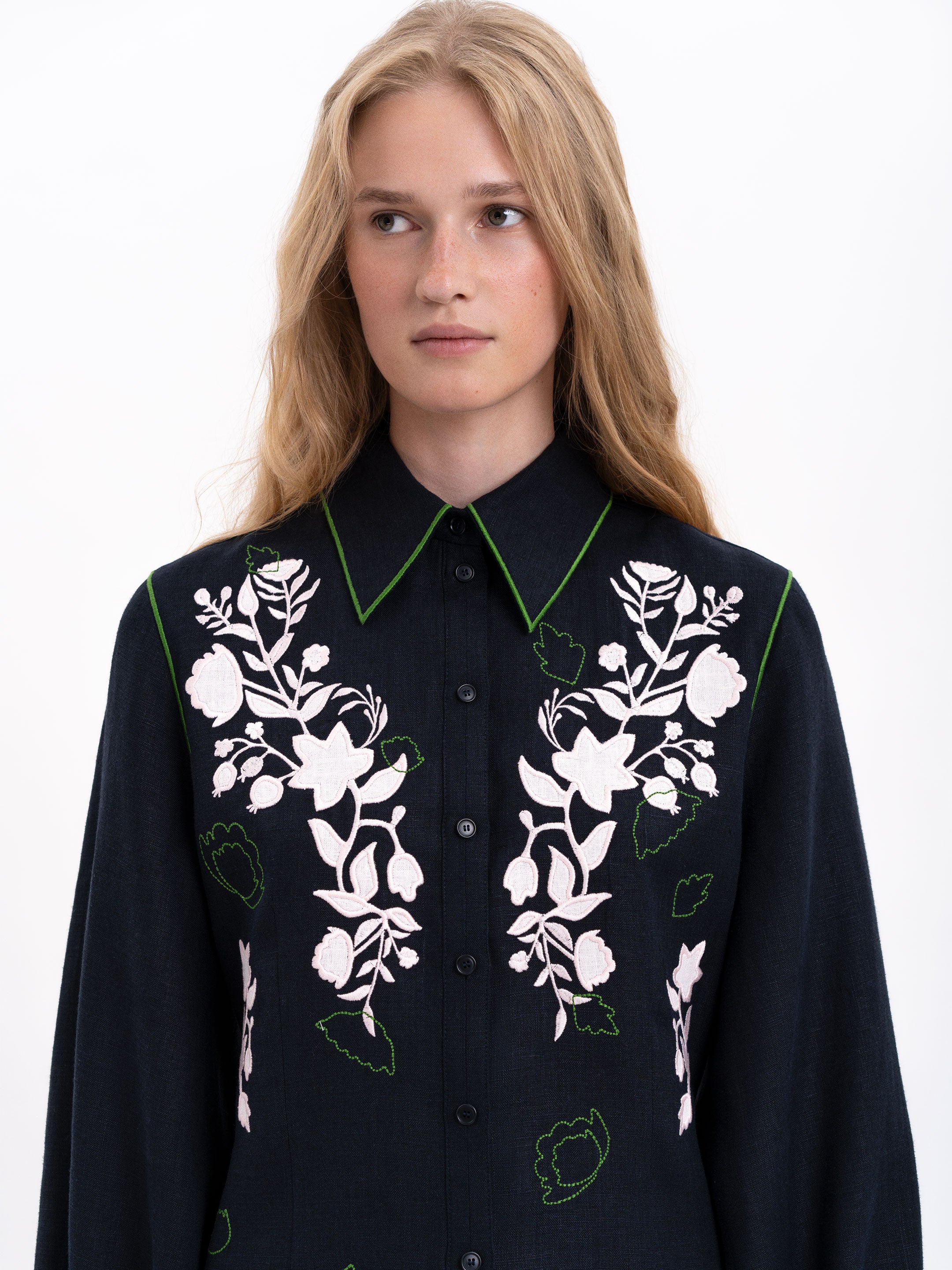 Bluză albă din in cu broderie Zhuravlyna