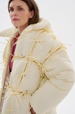 Load image into Gallery viewer, Puffer Jacket Constructor Butter
