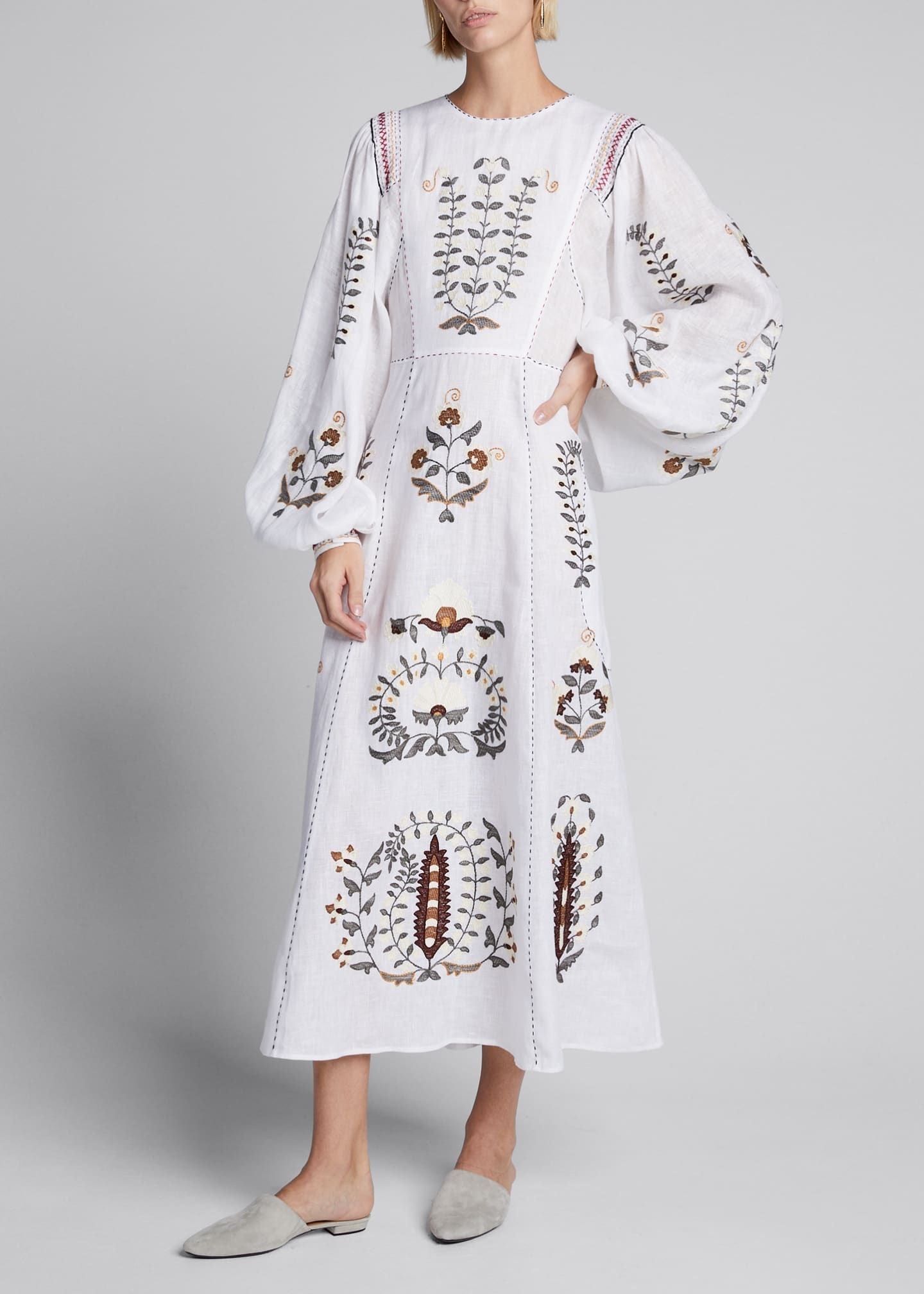 Rochie Lucilla midi din in verde deschis cu broderie florala